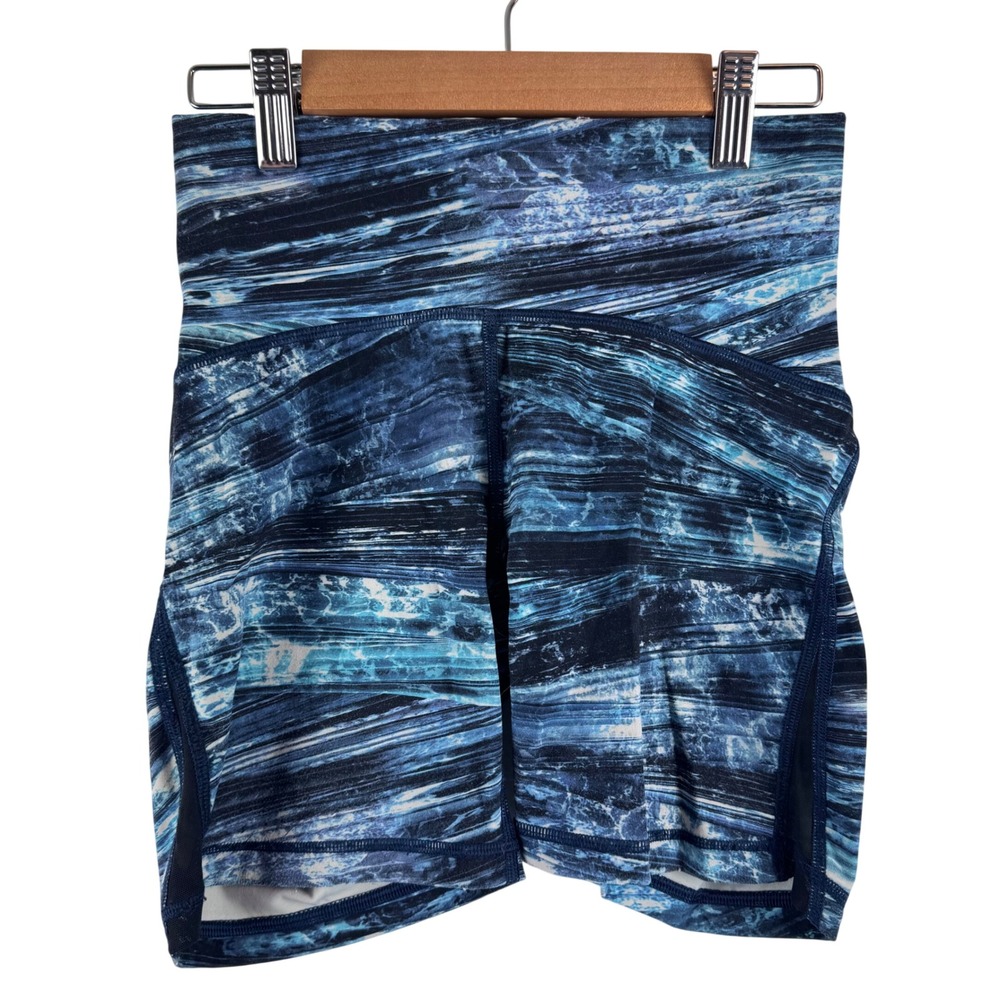 Lululemon Train Times Shorts Womens 4 Blue Abstract High Rise Luxtreme 6" Inseam